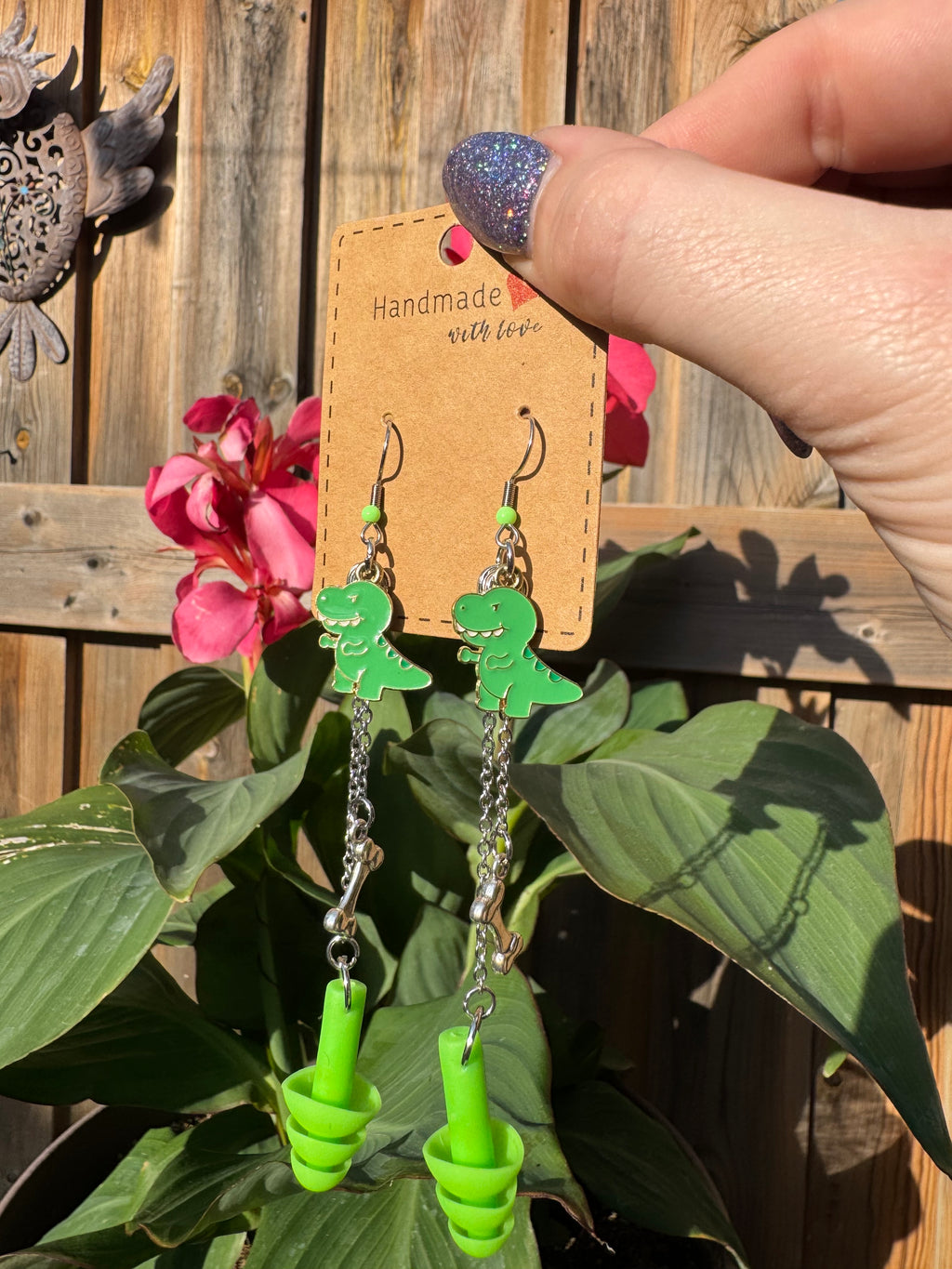 DINO BONE EARPLUG EARRINGS