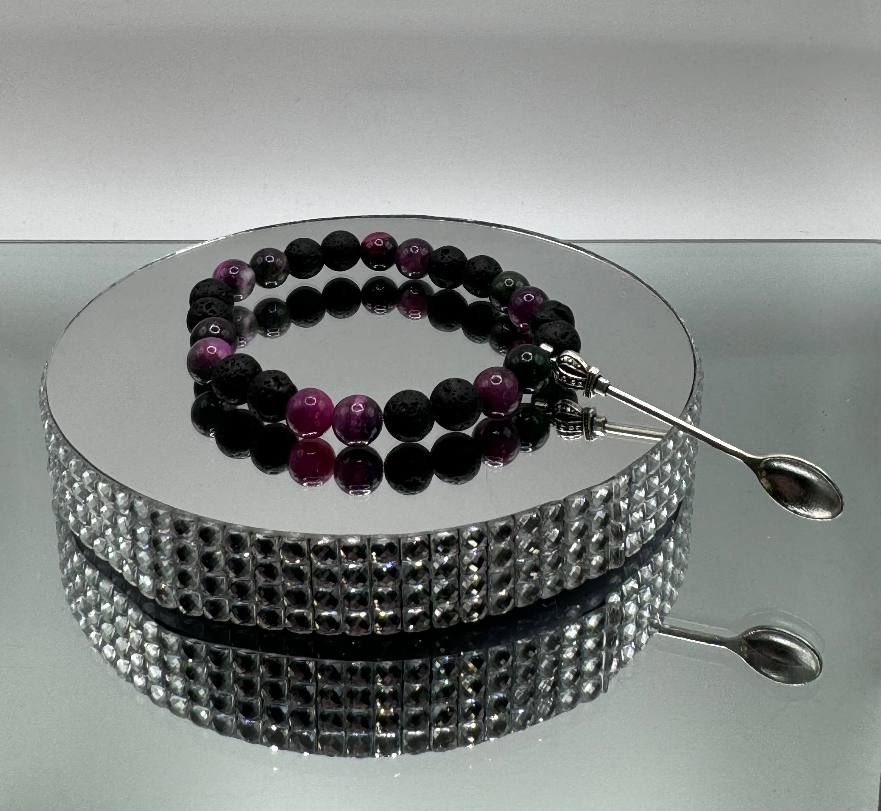NATURAL BLACK LAVA & PERSIAN JADE STONE BEAD BRACELET