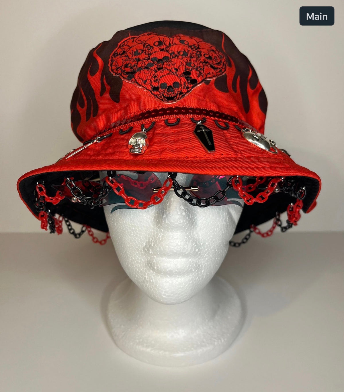 HEART FLAMES BUCKET HAT