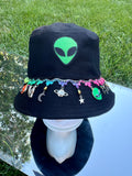 ALIEN GALAXY BUCKET HAT