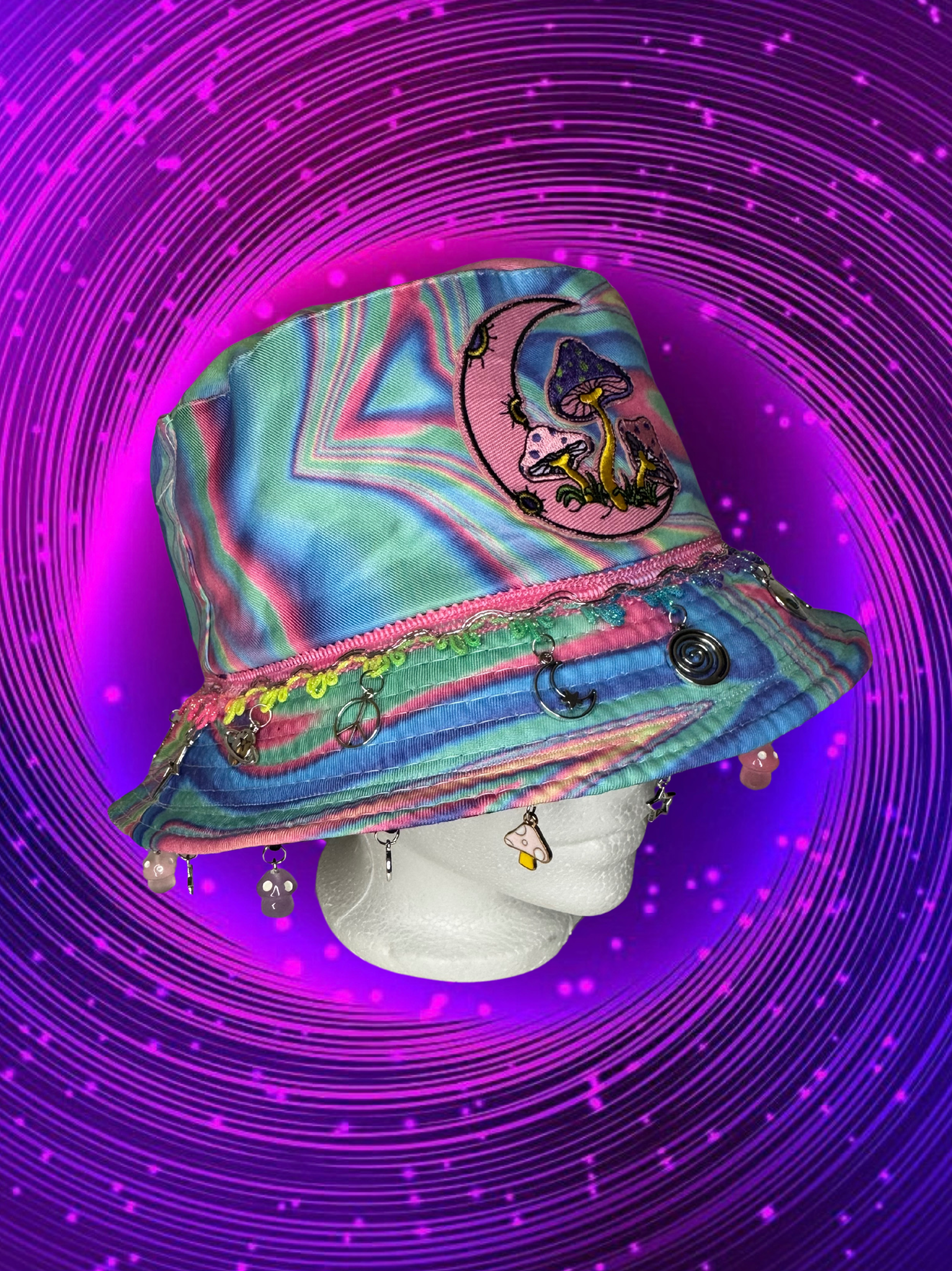 MUSHROOM GALAXY BUCKET HAT