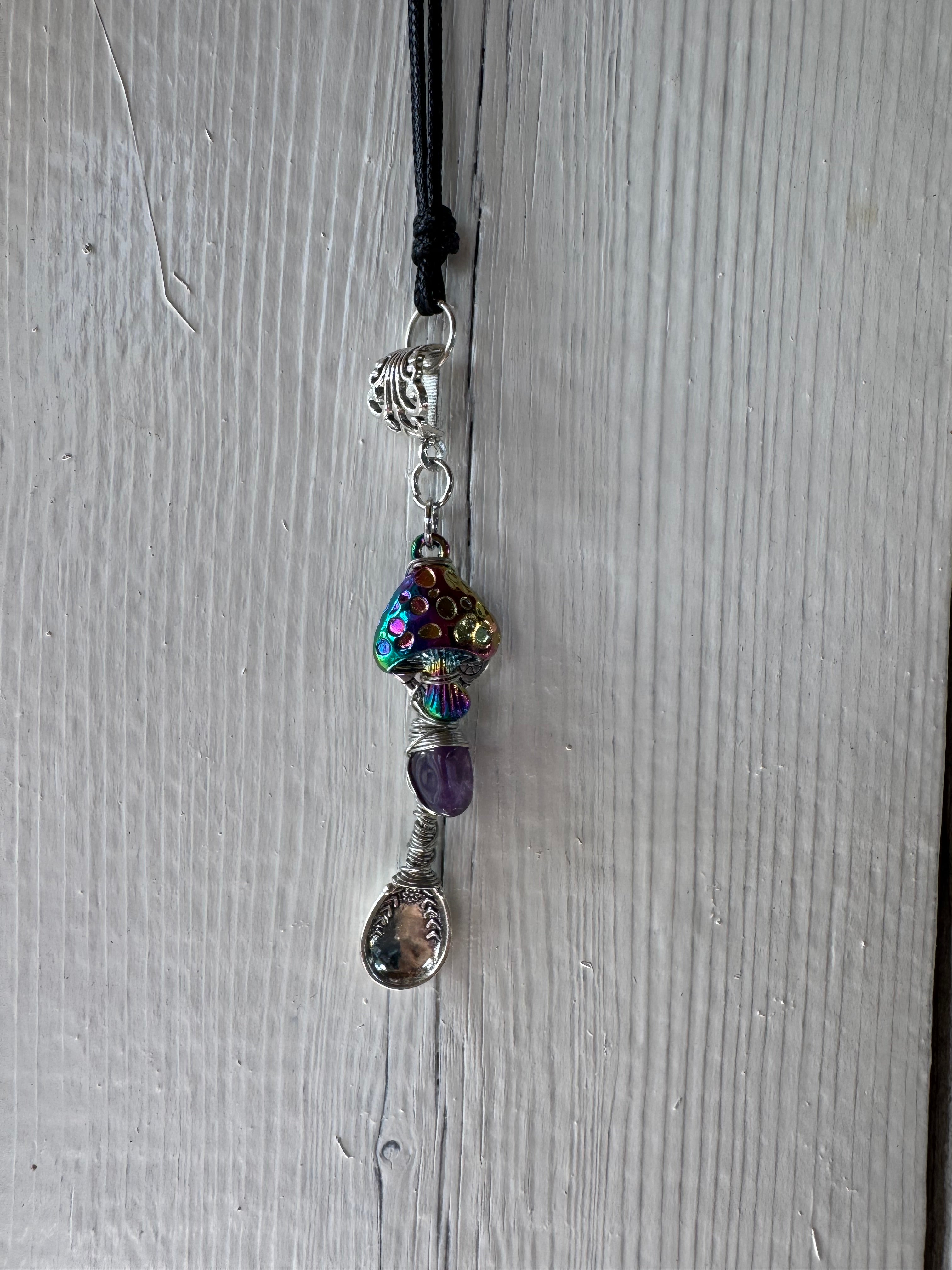 MUSHROOM AMETHYST NECKLACE