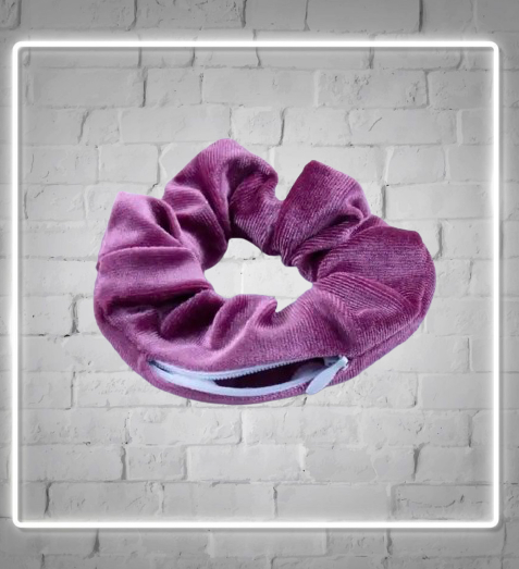 DARK PINK POCKET SCRUNCHIE