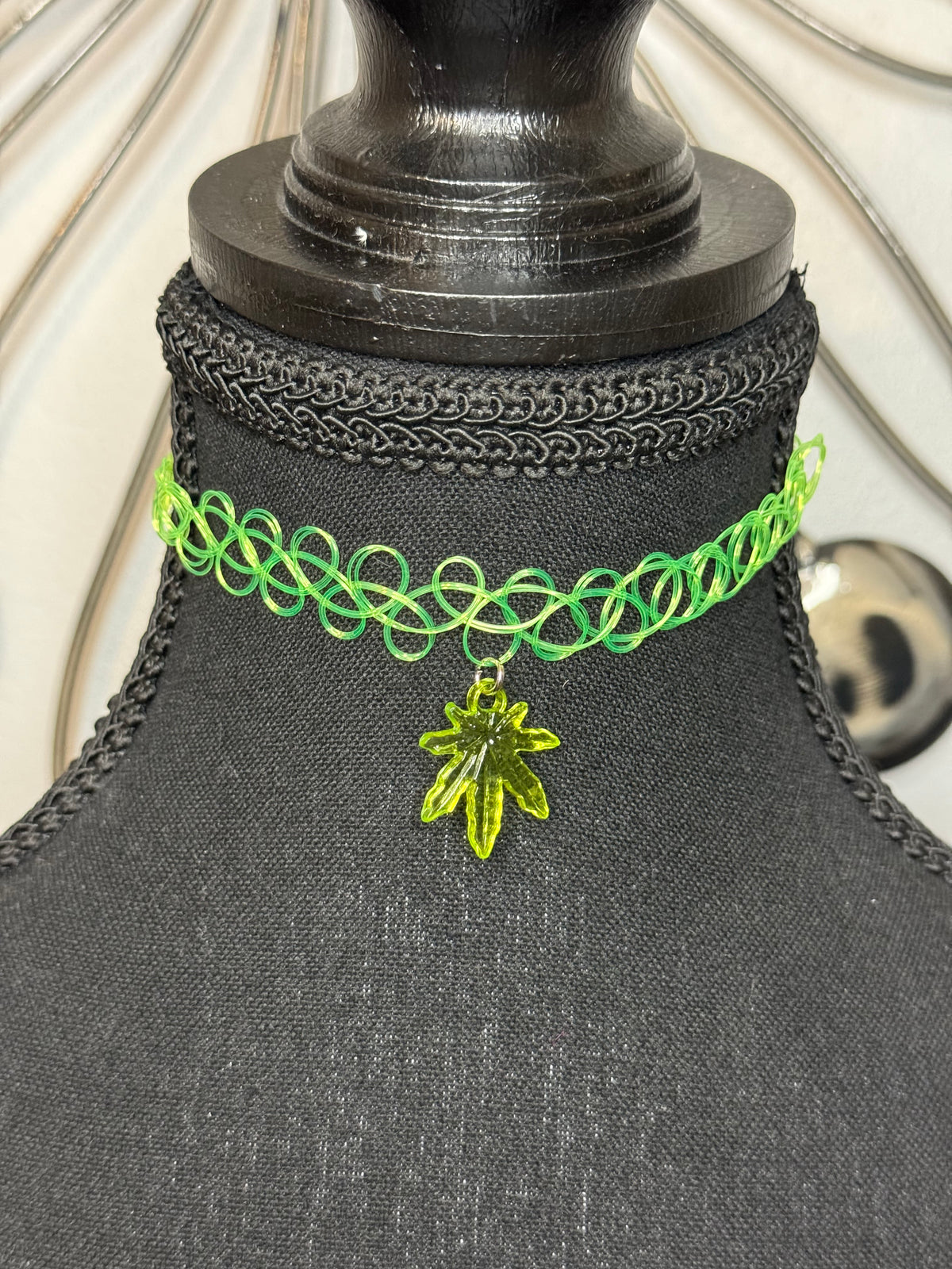 GREEN IS GOOD CHOKER