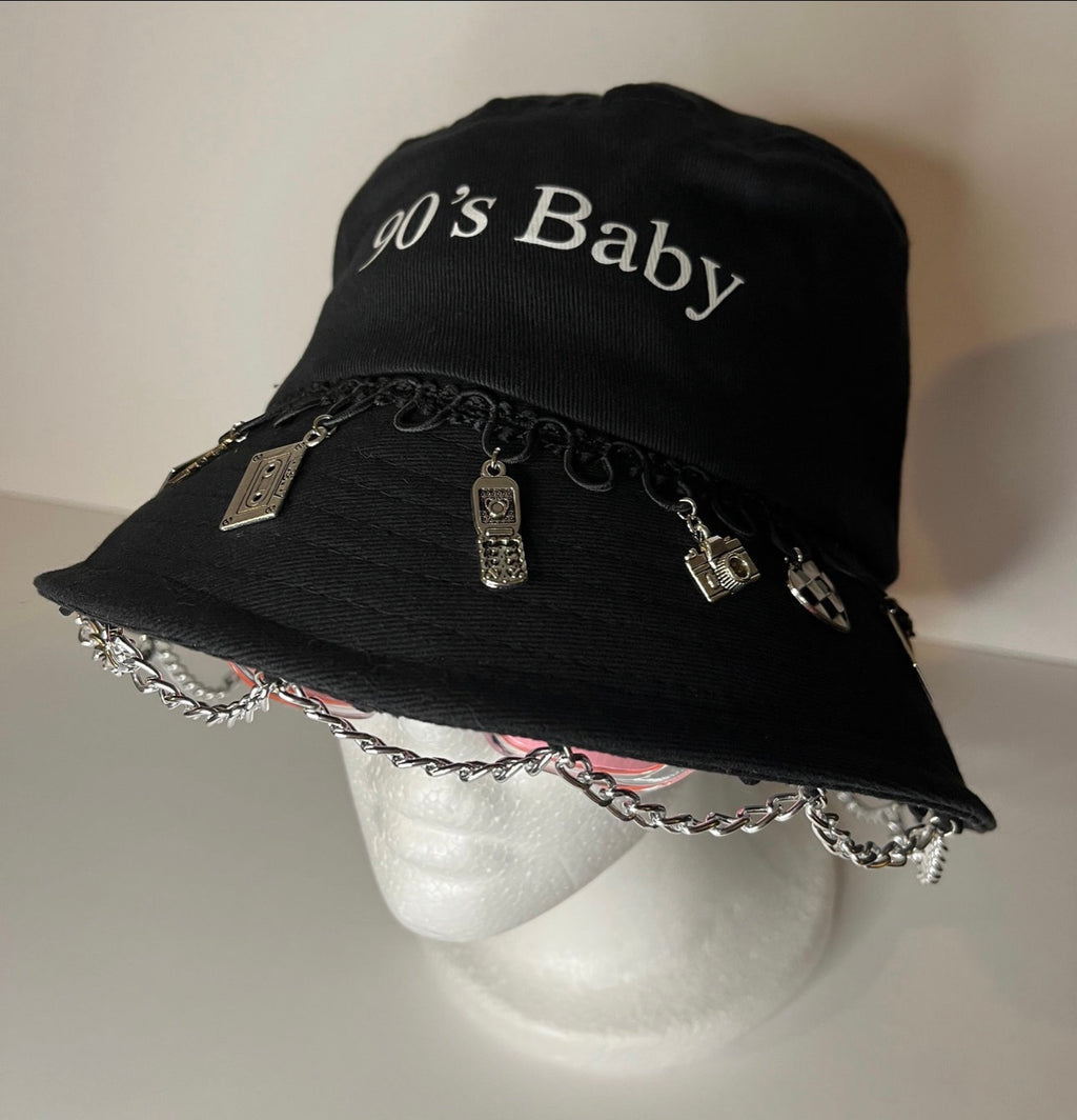 90’S BABY BUCKET HAT