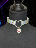 ALIEN HEART CHOKER