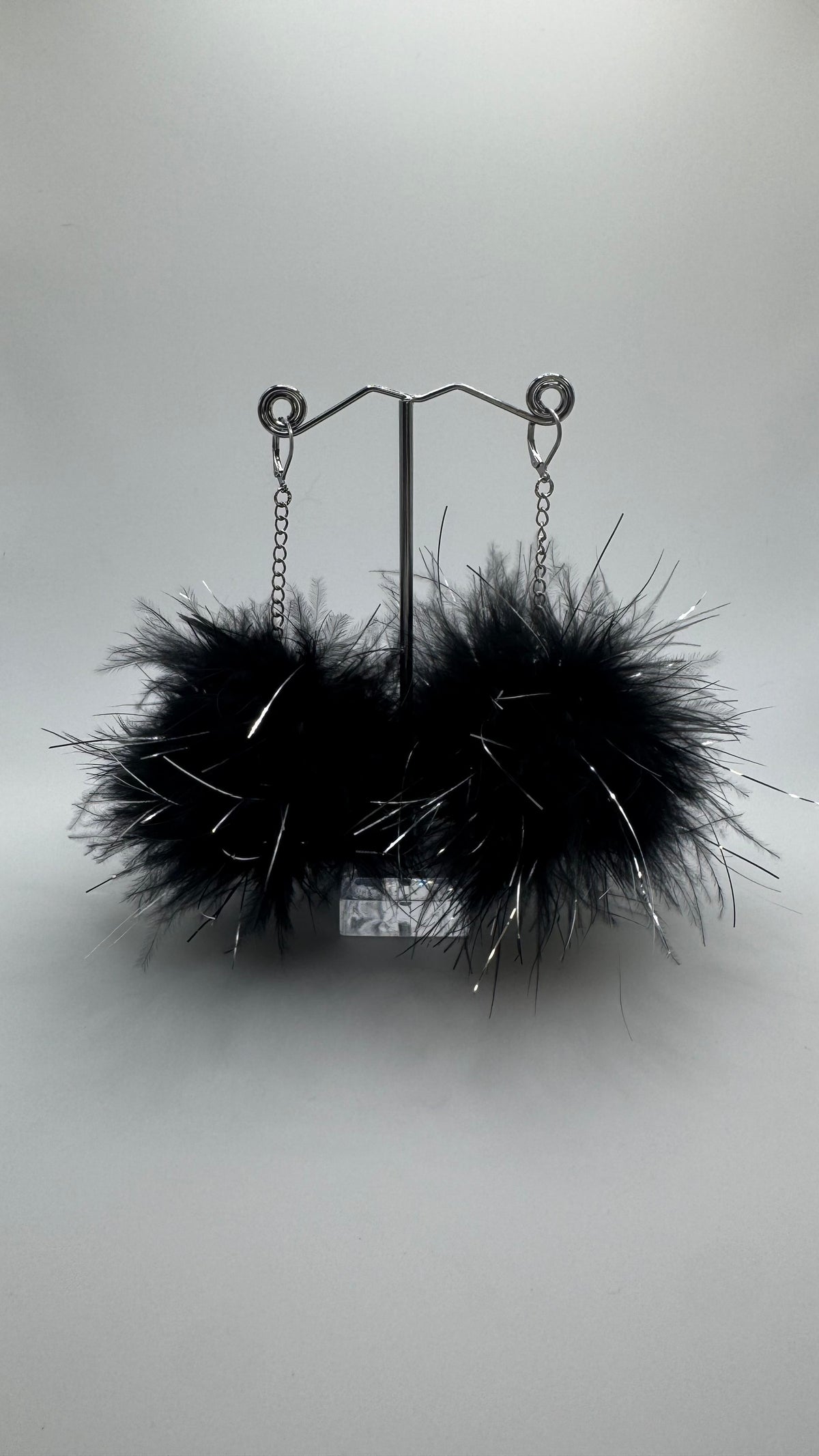 BLACK TINSEL FLUFF EARRINGS