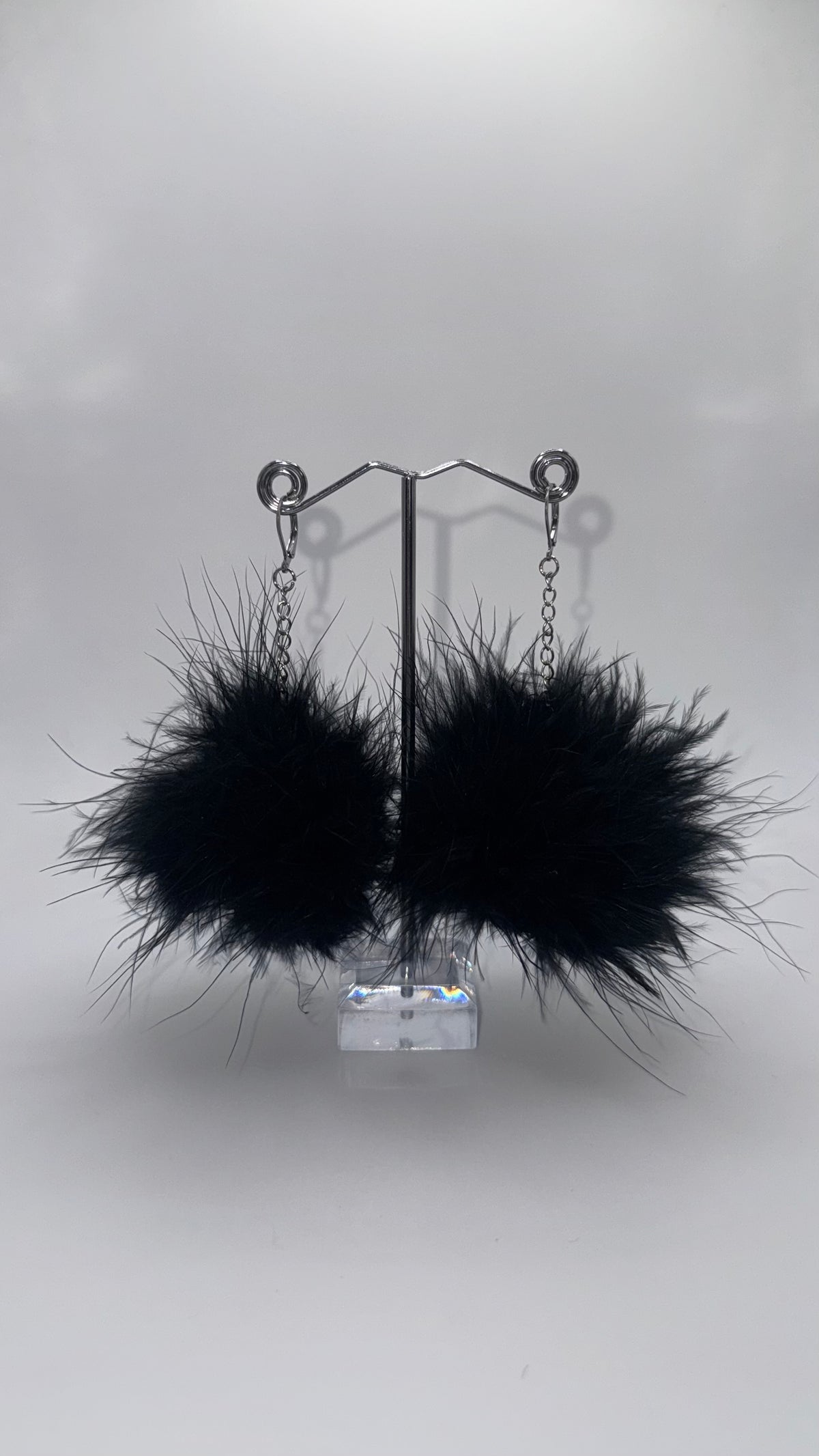 BLACK FLUFF EARRINGS