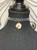 DAISY CLEAR CHOKER