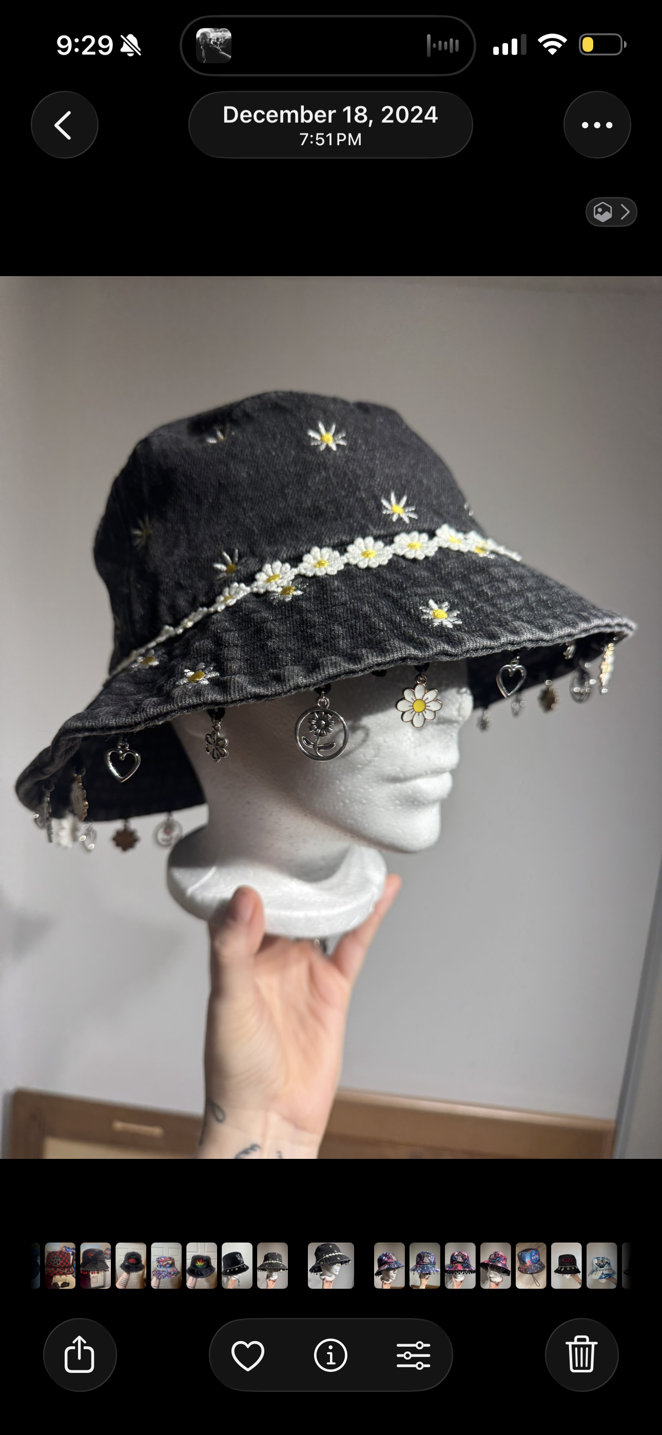 DANGLING DAISIES BUCKET HAT