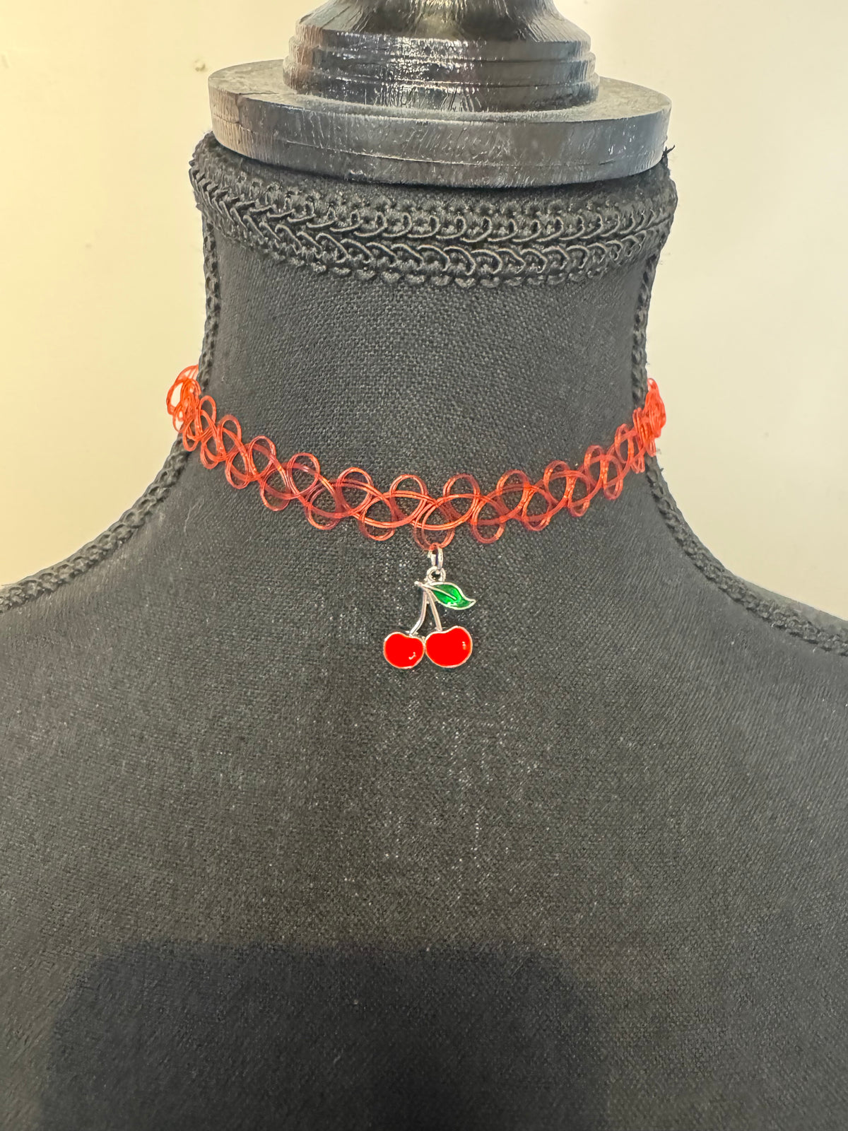 CHERRIES CHOKER