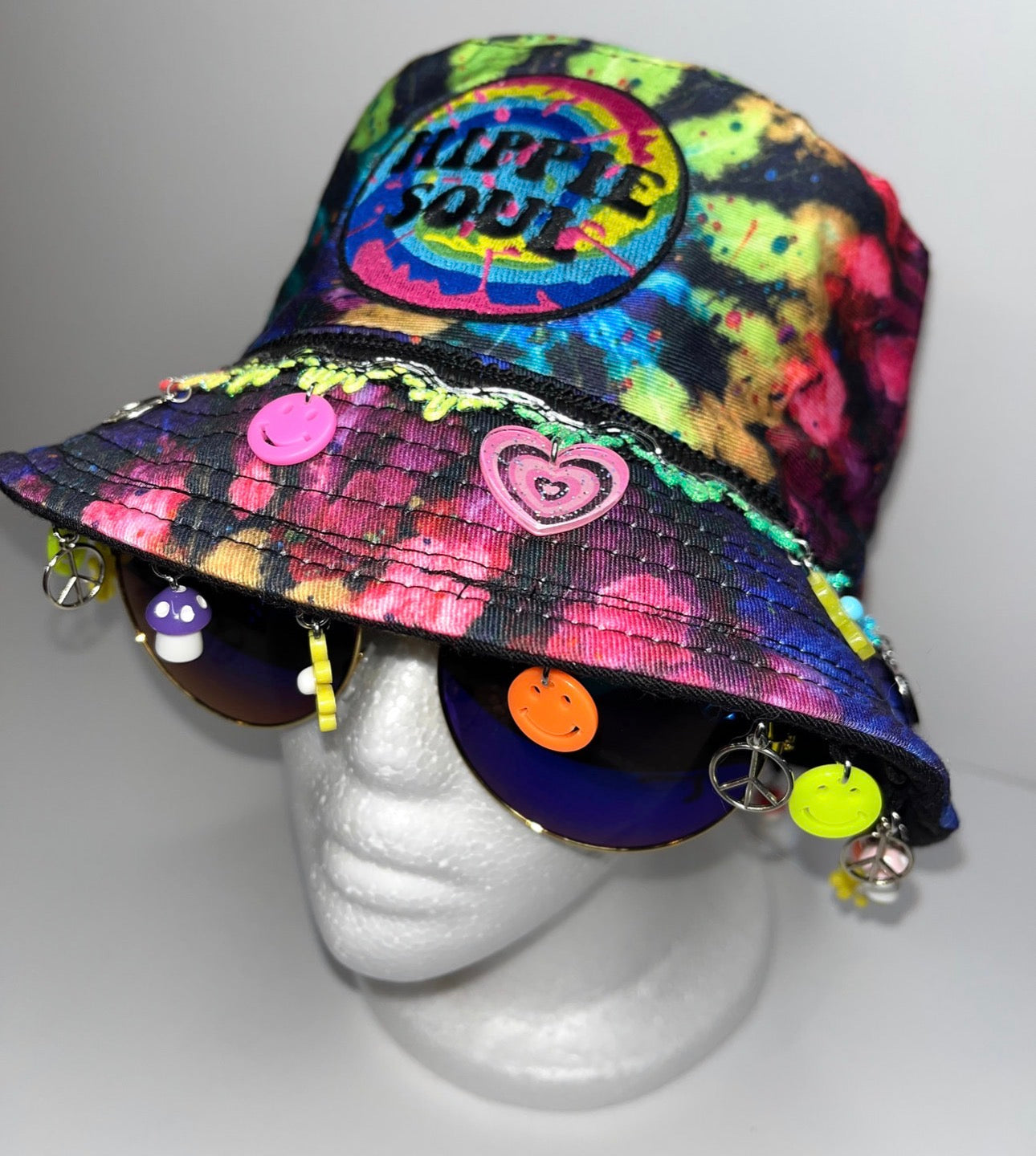 HIPPIE SOUL TIE DYE BUCKET HAT
