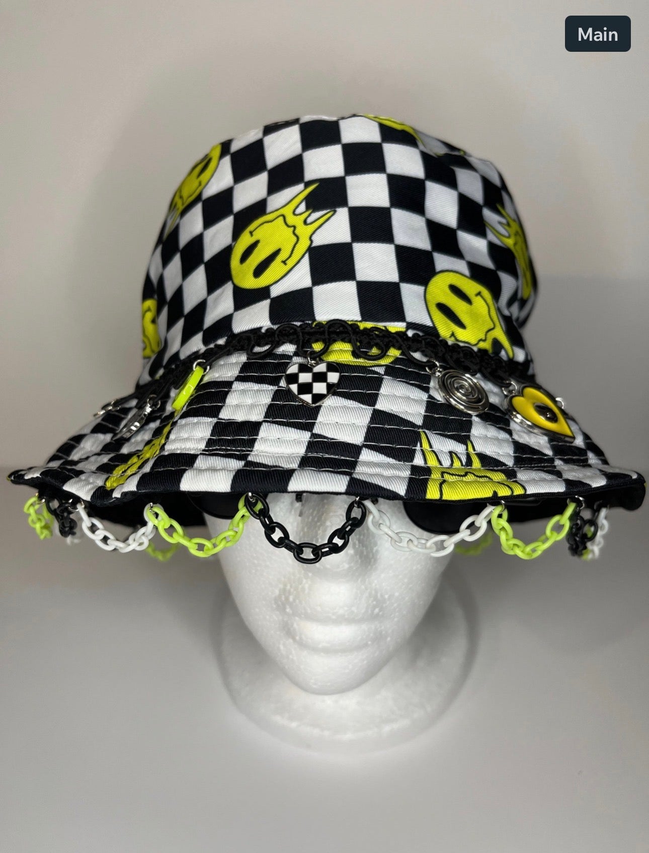 MELTING CHECKERED BUCKET HAT