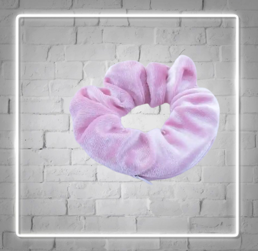 PINK POCKET SCRUNCHIE