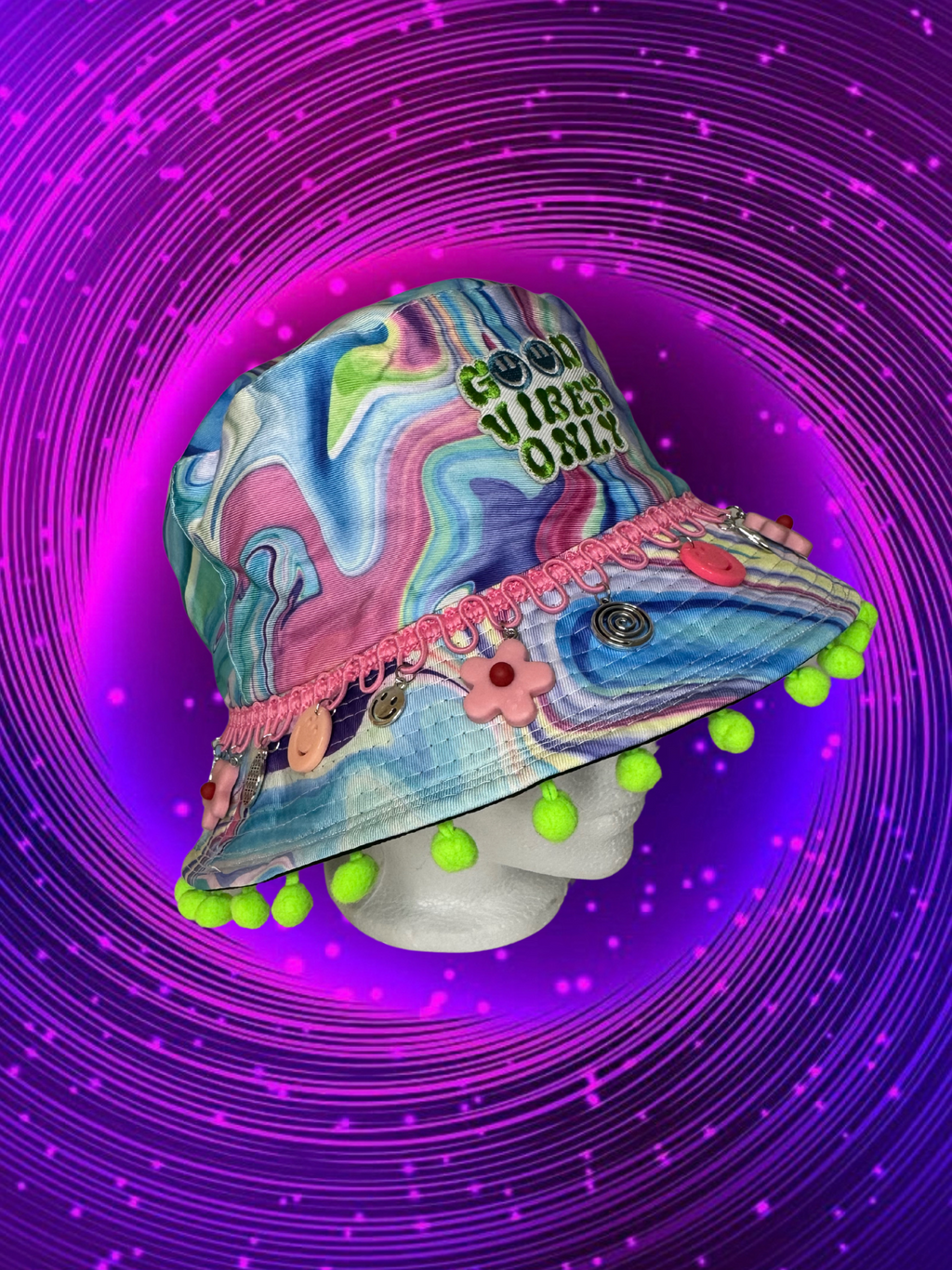 GOOD VIBES ONLY BUCKET HAT