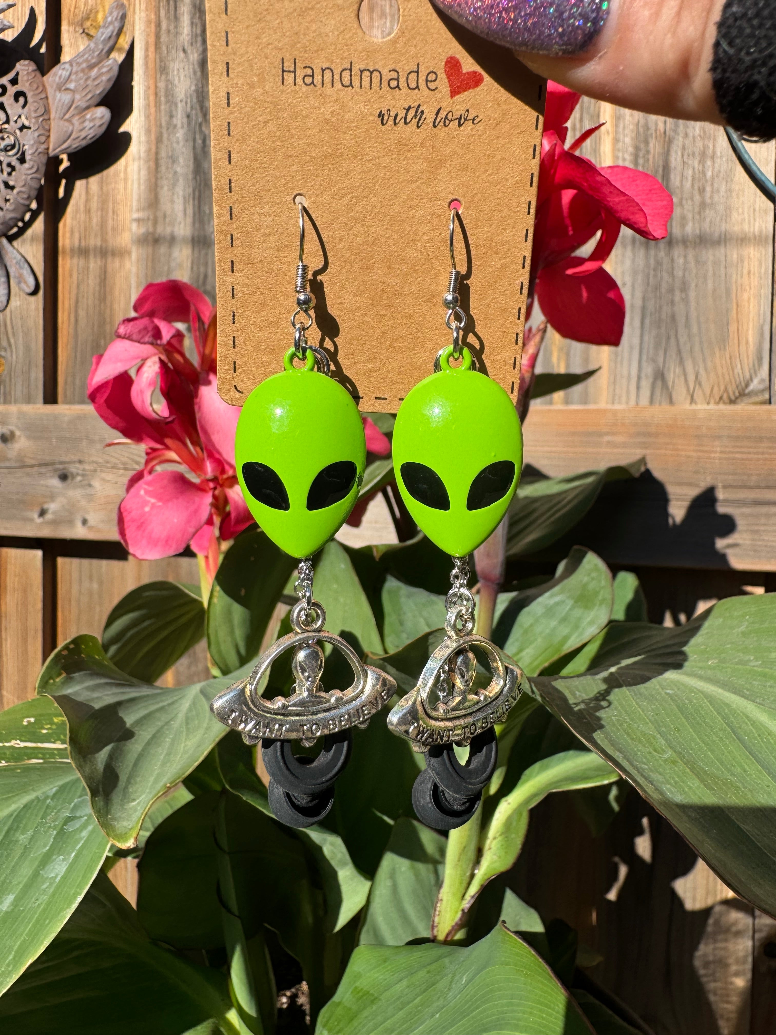 ALIEN SPACESHIP EARPLUG EARRINGS