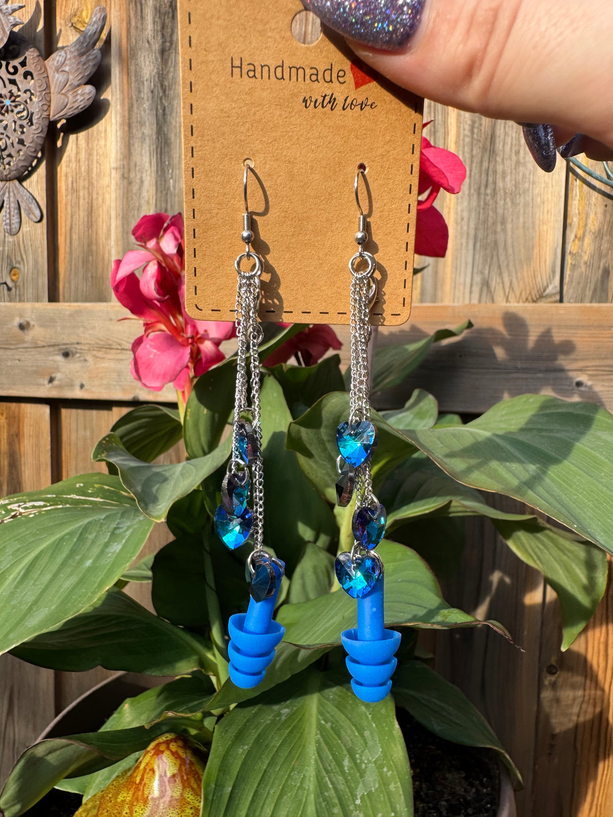 CRYSTAL BLUE HEARTS EARPLUG EARRINGS
