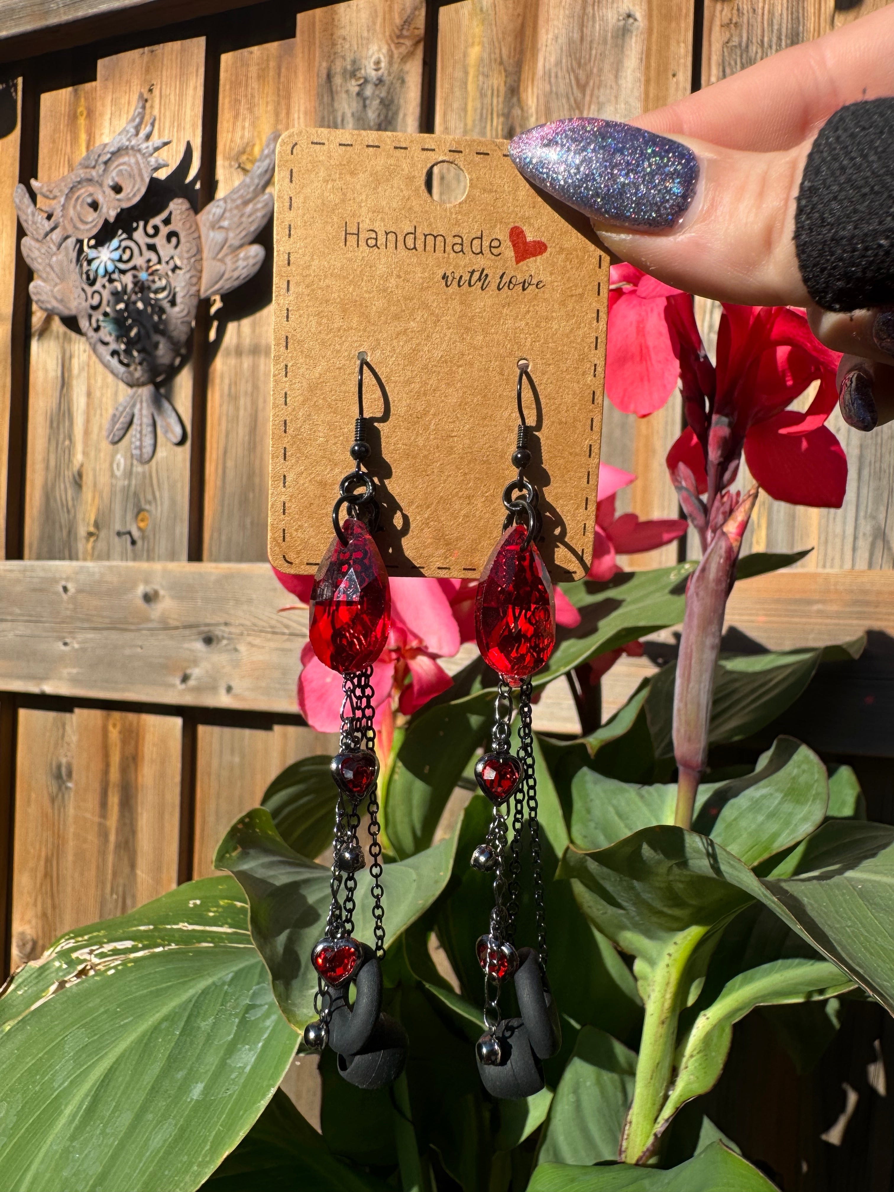CRYSTAL RED HEARTS EARPLUG EARRINGS