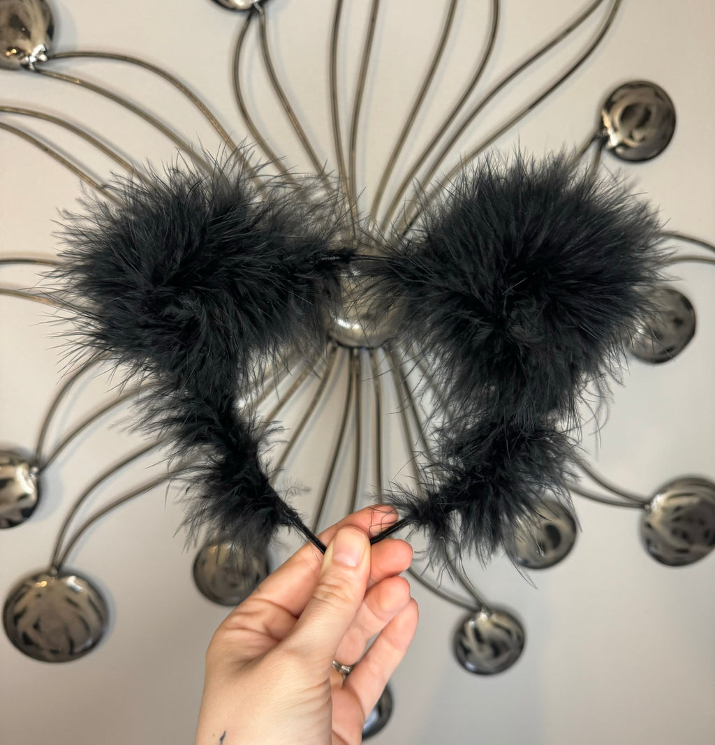 BLACK FLUFF POCKET FLUFF EARS