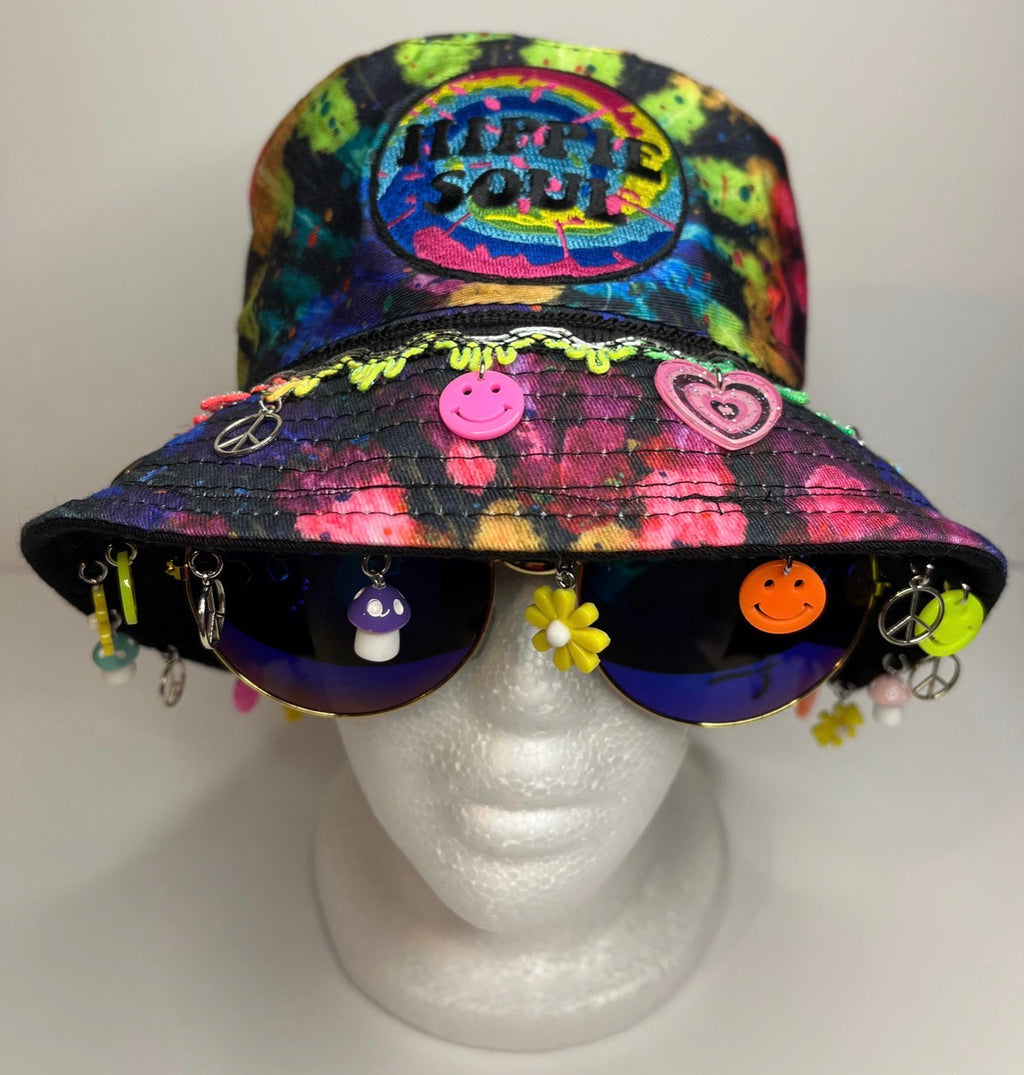 HIPPIE SOUL TIE DYE BUCKET HAT