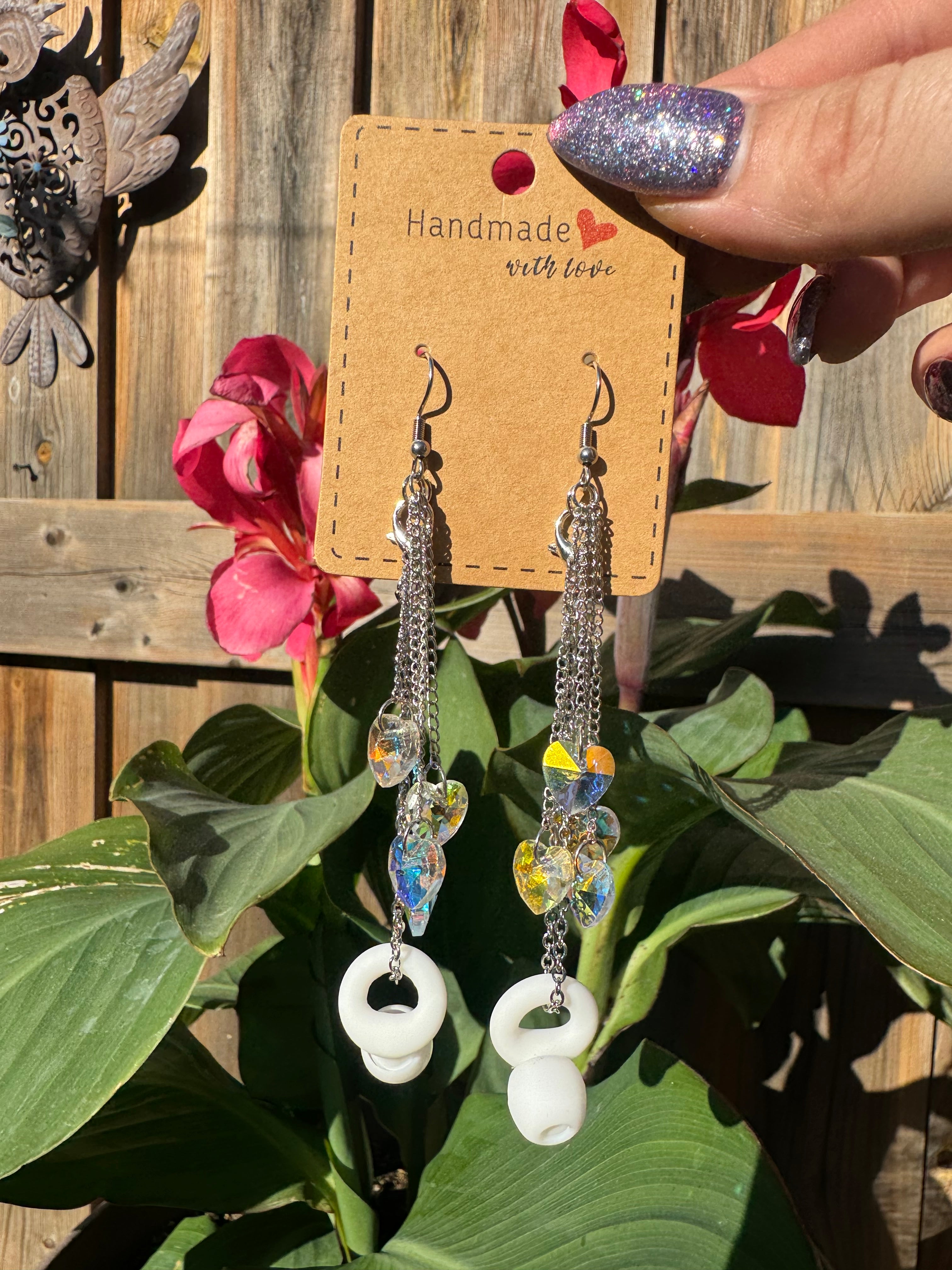 QUARTZ HEARTS EARPLUG EARRINGS