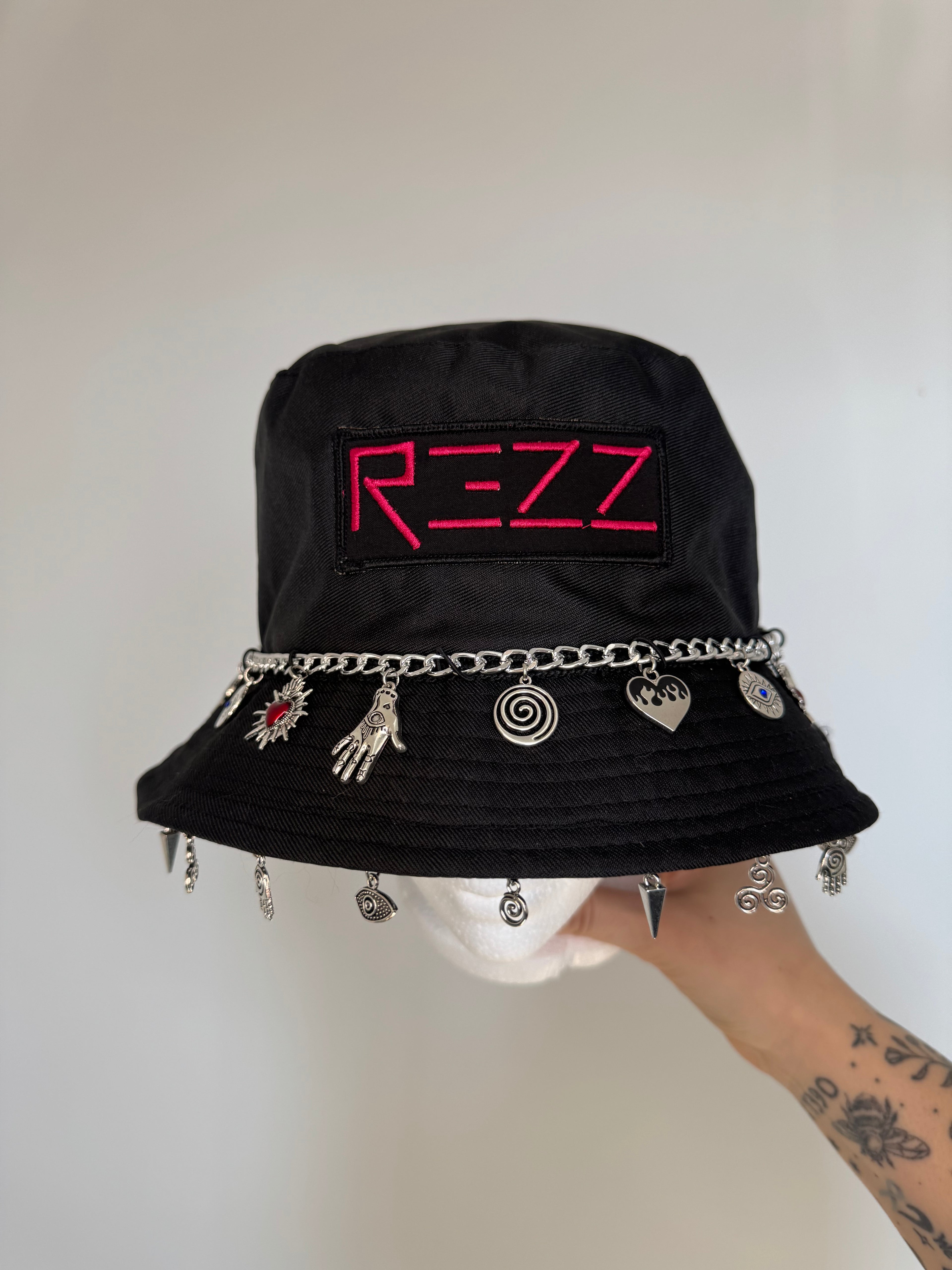 REZZ DJ INSPIRED BUCKET HAT