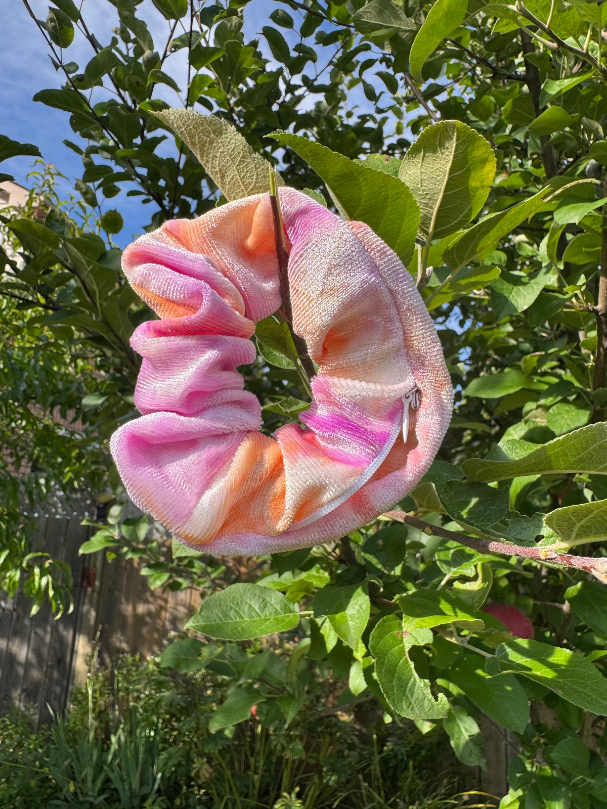 PINK & ORANGE TIE DYE POCKET SCRUNCHIE