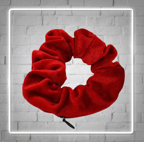 RED POCKET SCRUNCHIE