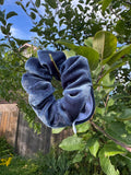 NAVY BLUE POCKET SCRUNCHIE