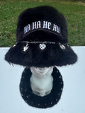 BLACK FURRY HAHAHEHU BUCKET HAT