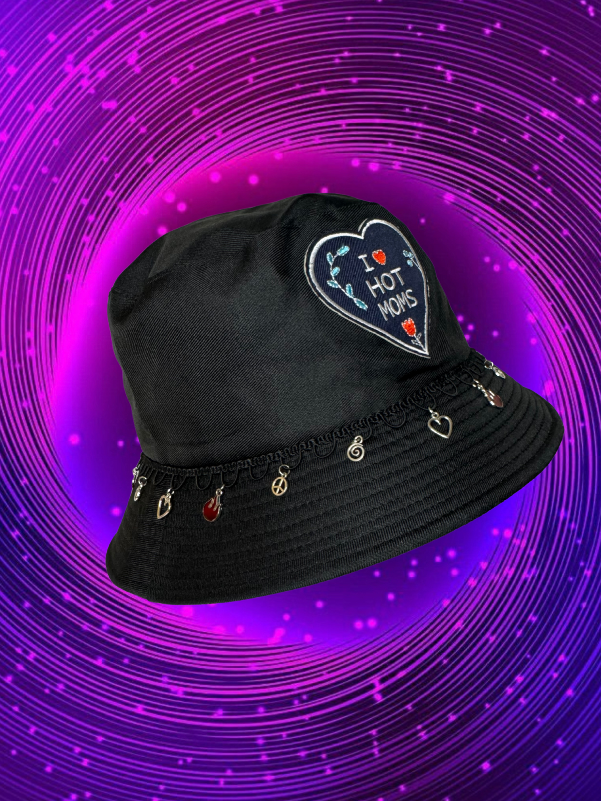 I LOVE HOT MOMS BUCKET HAT