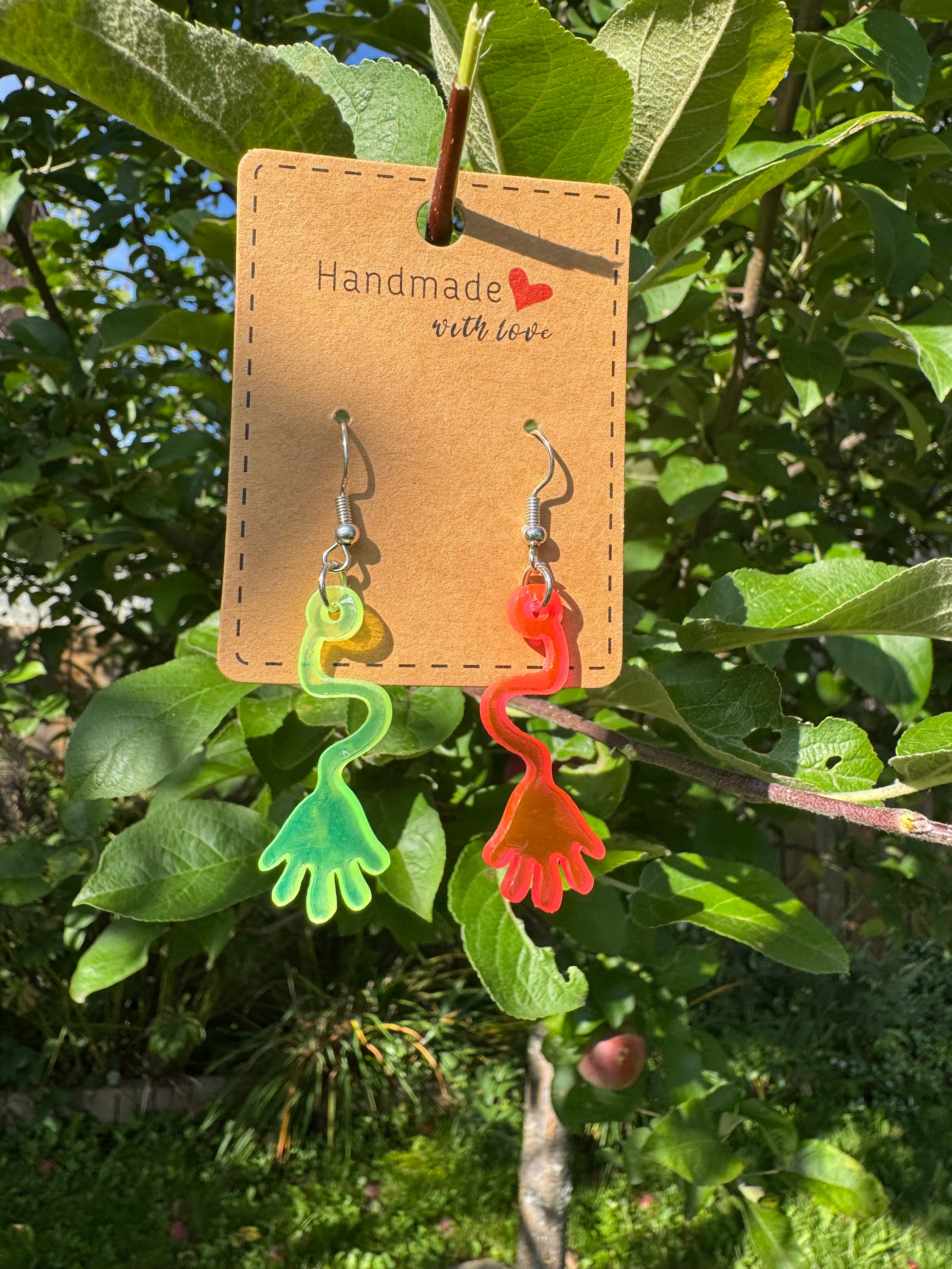 STRETCHY HANDS EARRINGS