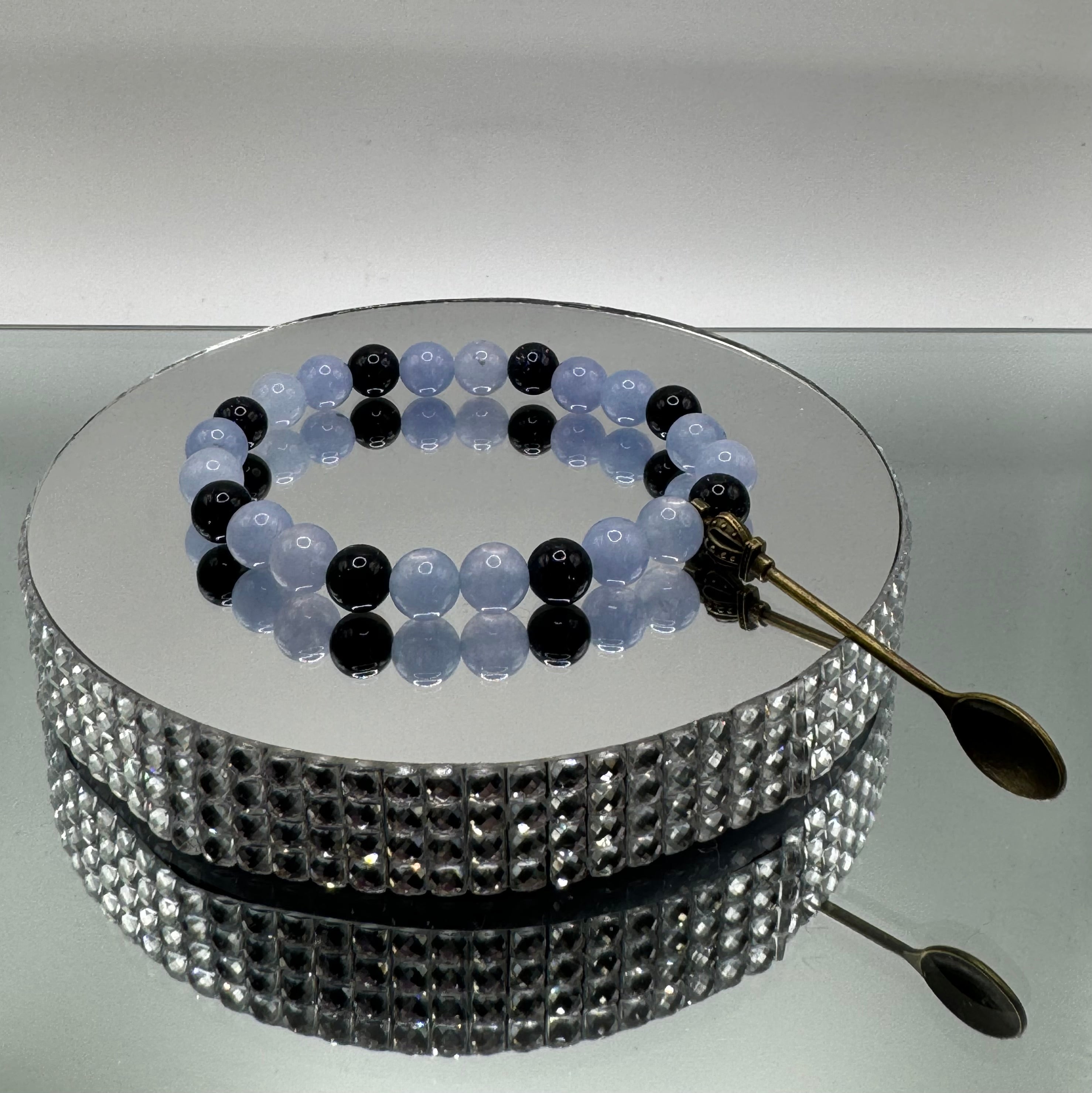NATURAL BLACK LAVA & AQUAMARINE STONE BEAD BRACELET