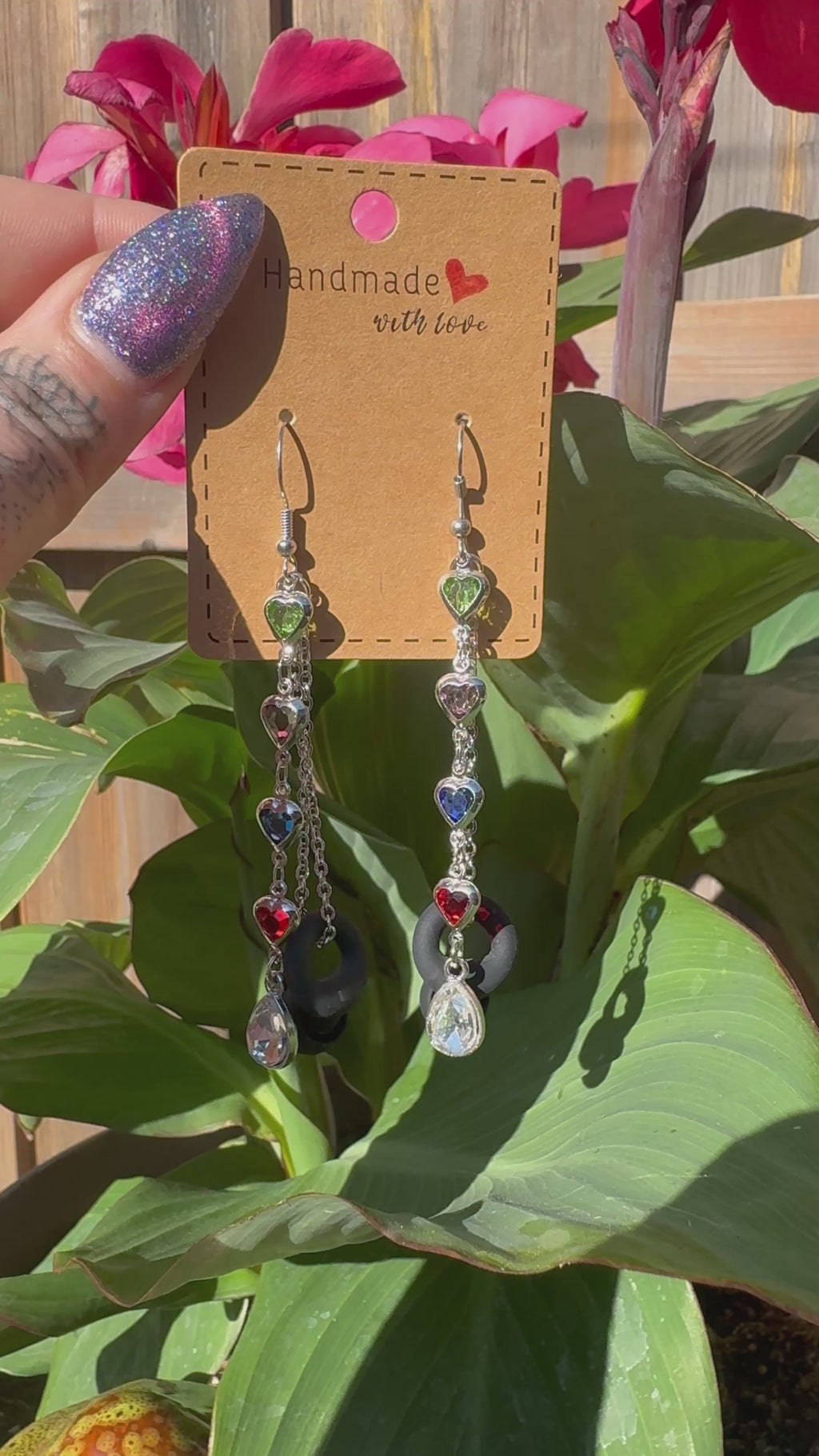 CRYSTAL HEARTS EARPLUG EARRINGS