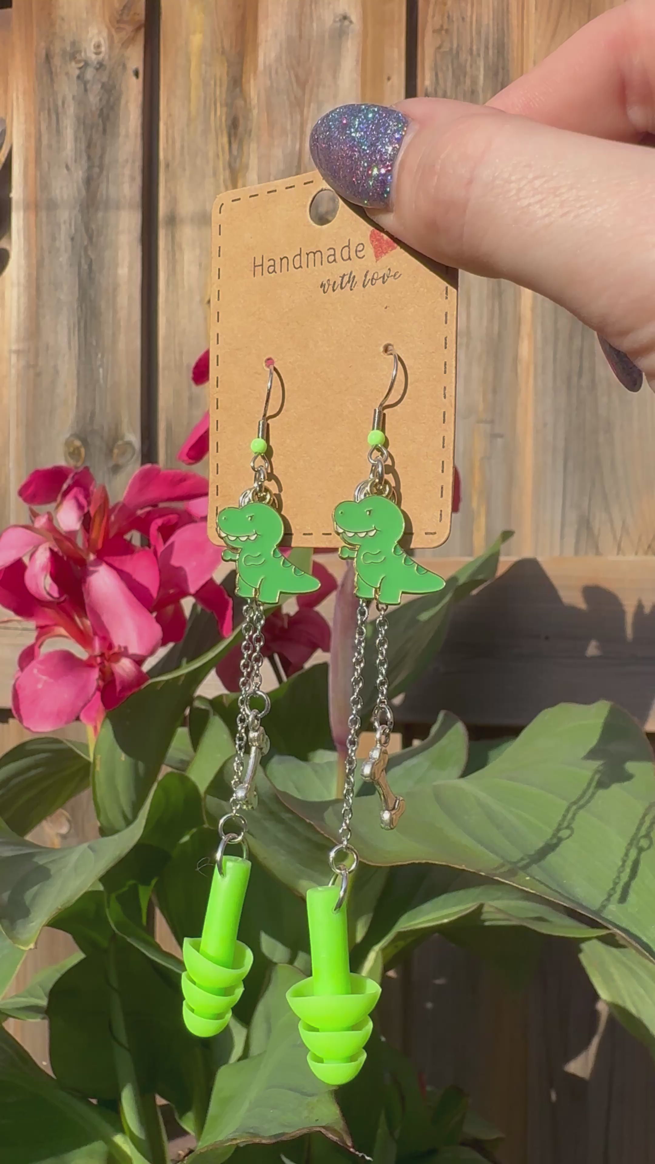 DINO BONE EARPLUG EARRINGS
