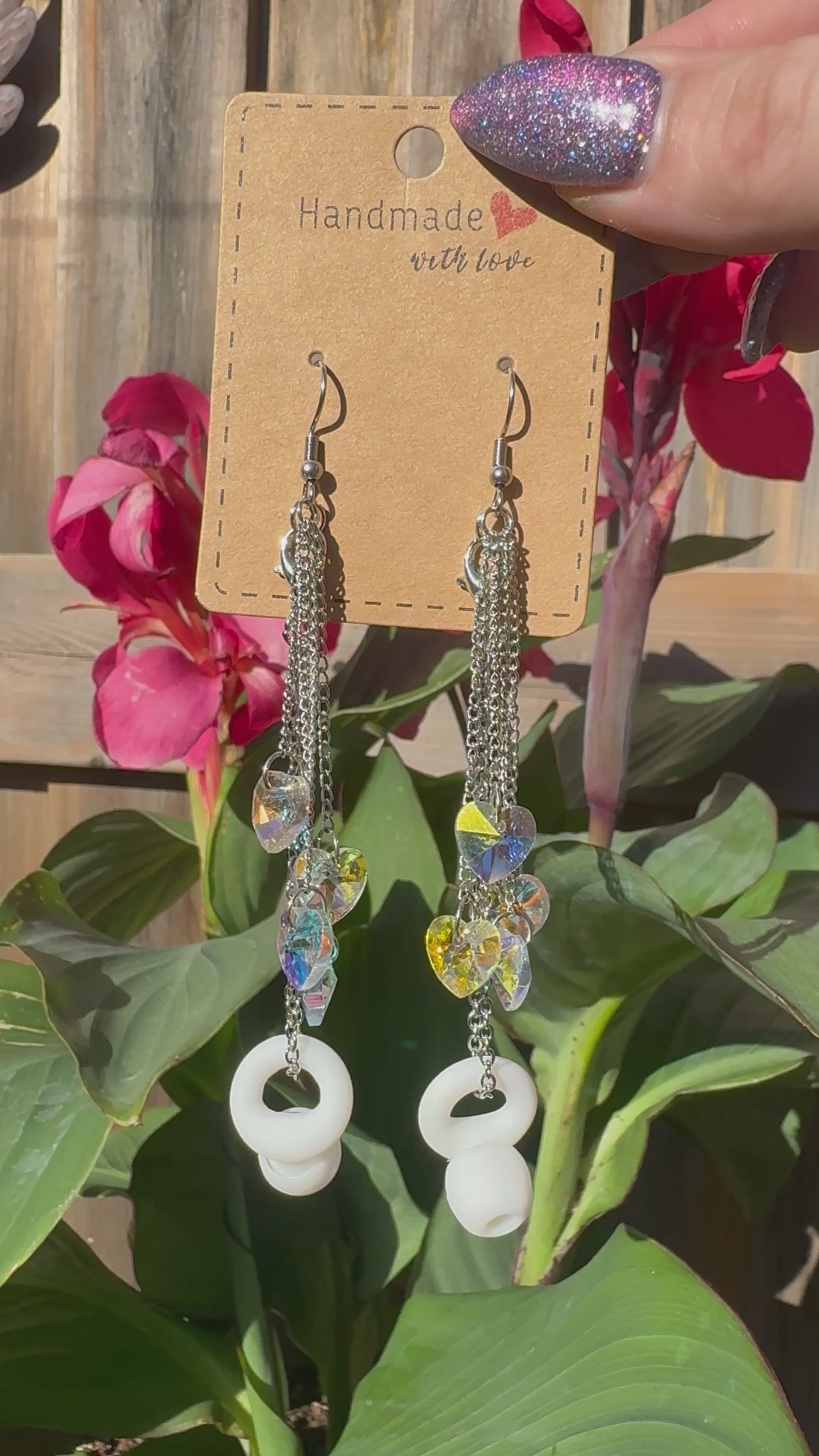 QUARTZ HEARTS EARPLUG EARRINGS